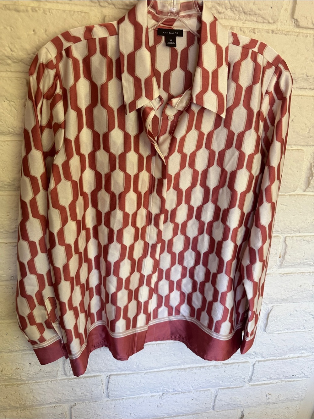 Ann Taylor Womens Rust and White Geometric Button-Down Shirt